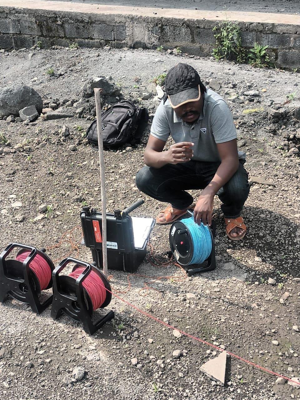 Étude géophysique sur le terrain